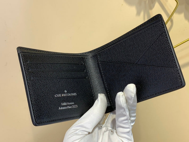 COZY - LOV Wallets - 002