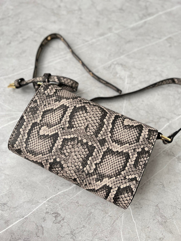 COZY - DAG Bags - 168