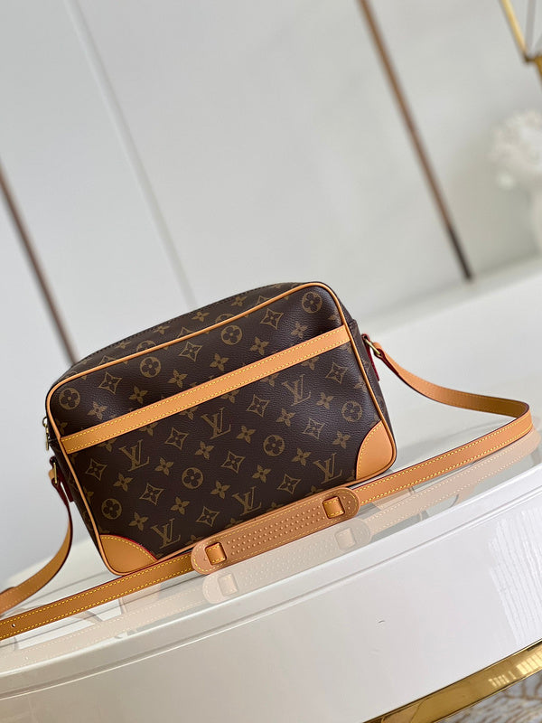 COZY - LV Bags - 881