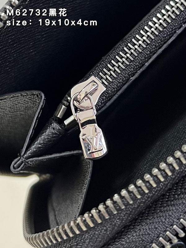 COZY - LOV Wallets - 401