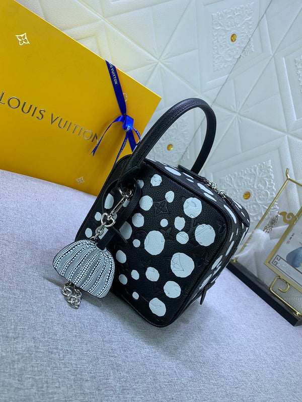 COZY BAGS - GUKI Women Bags - 1528