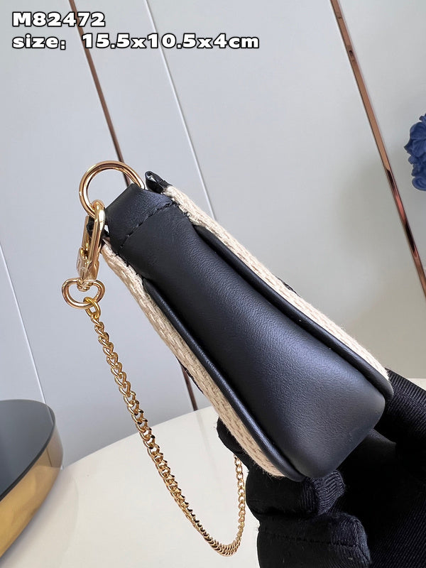 COZY - LOV Wallets - 131