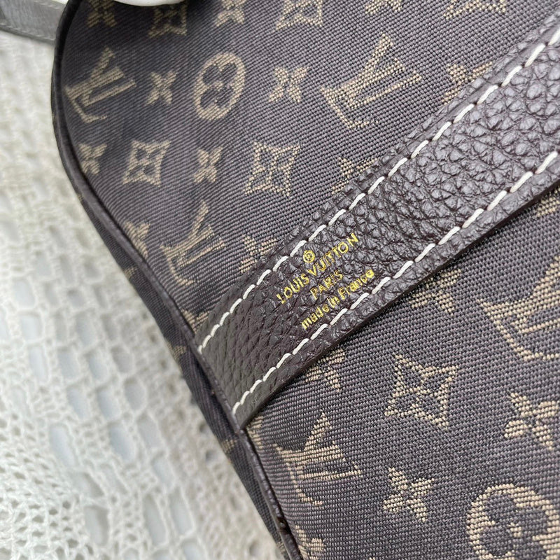 JB - LOV Travel Bags - 028