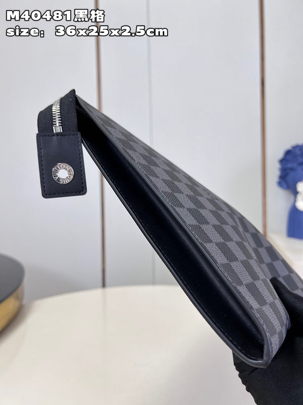 COZY - LOV Wallets - 078