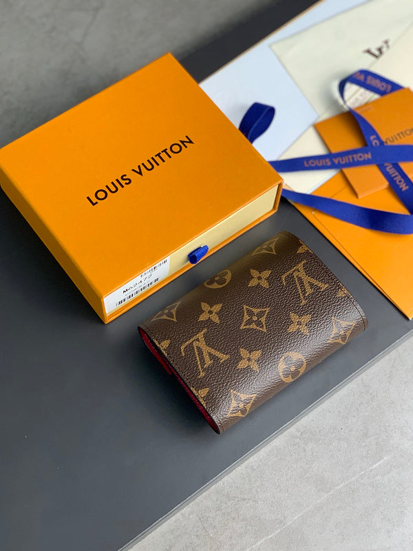 COZY - LOV Wallets - 279