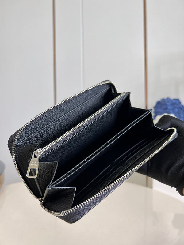 COZY - LOV Wallets - 088