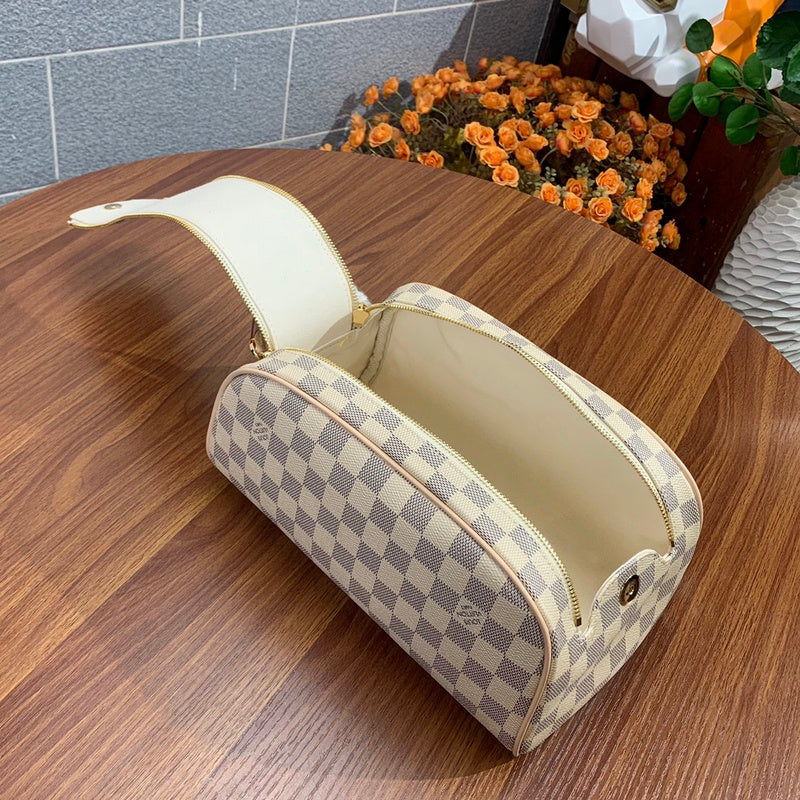 COZY - LOV Wallets - 357