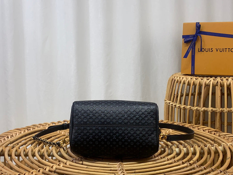 JB - LOV Travel Bags - 022