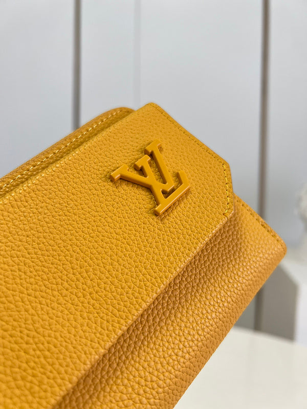 COZY - LOV Wallets - 409