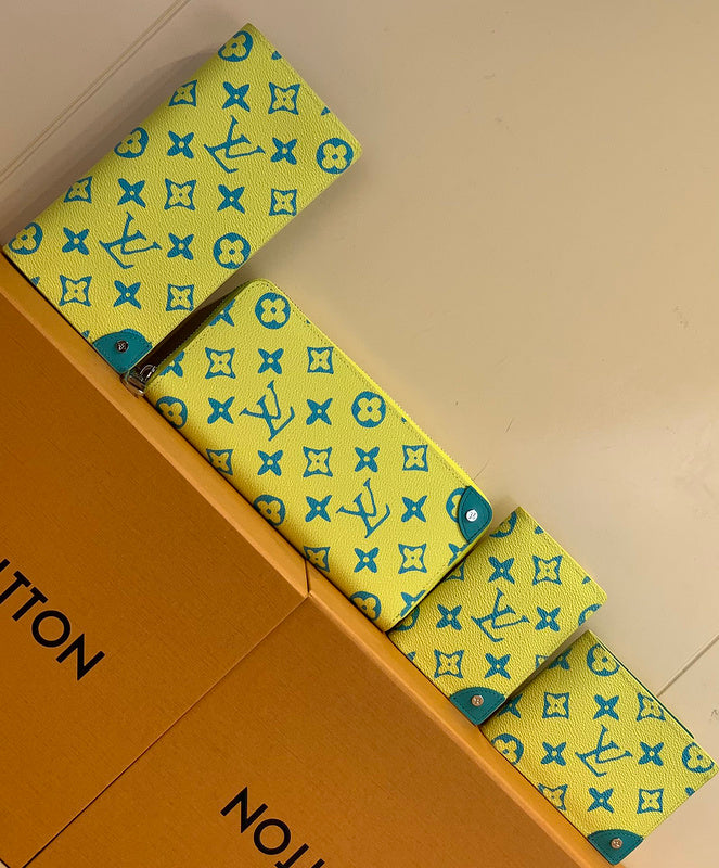 COZY - LOV Wallets - 203