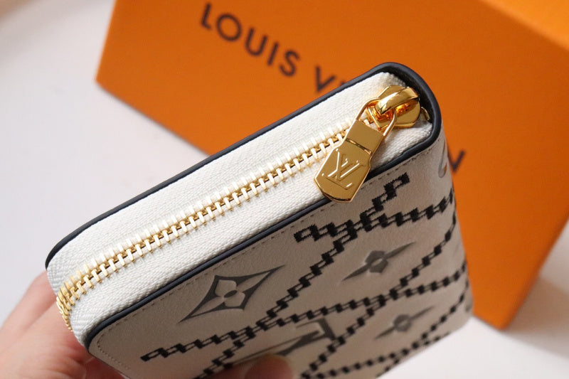 COZY BAGS - LOV Wallets - 647