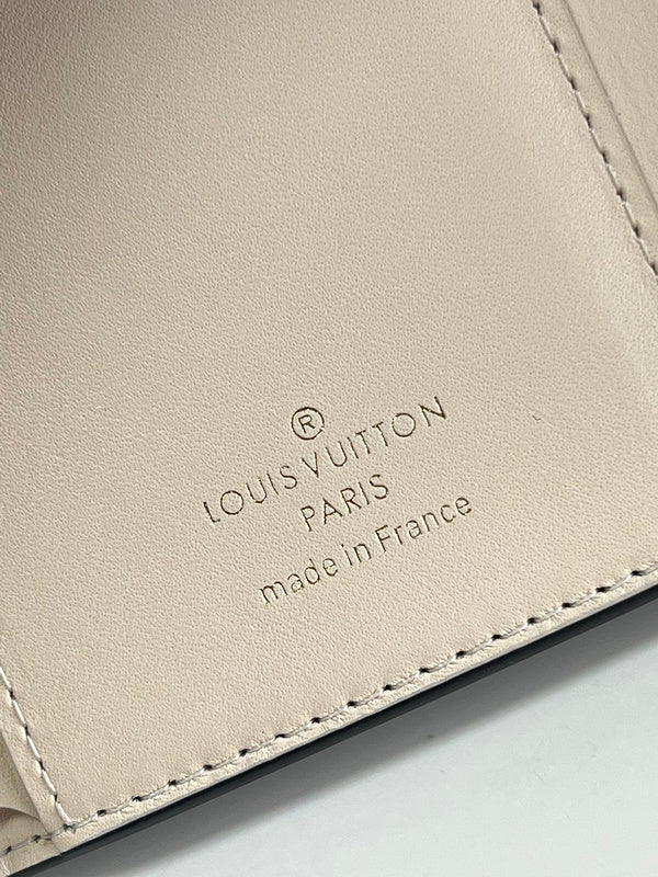 COZY - LOV Wallets - 488