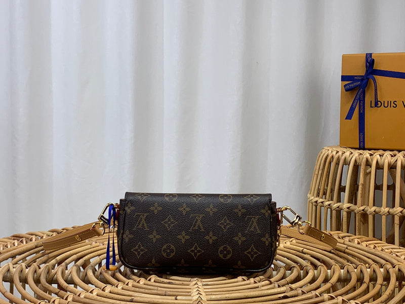 JB - LOV Lady Bags - 301