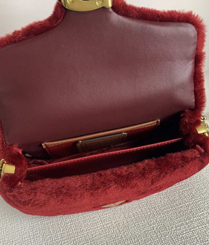 COZY - CAH Bags - 547