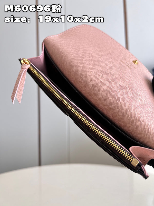 COZY - LOV Wallets - 326