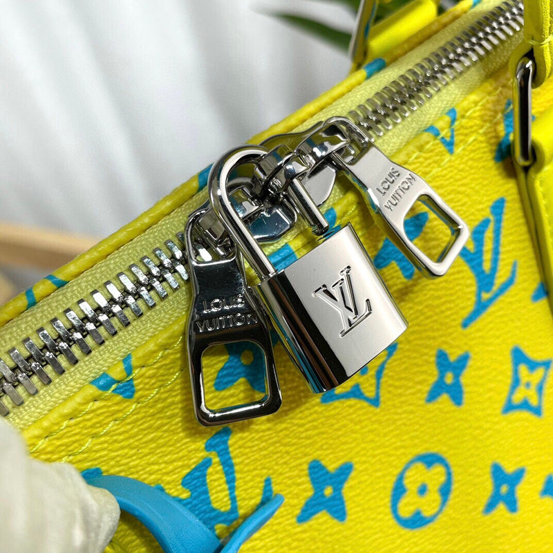JB - LOV Travel Bags - 010