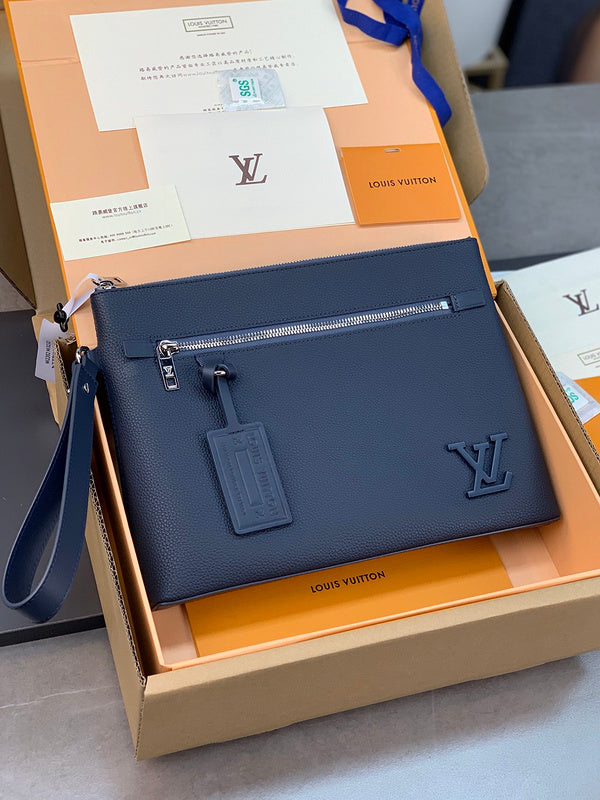 COZY - LOV Wallets - 210