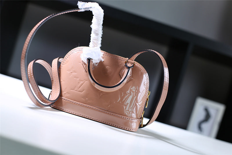 COZY - LOV Lady Bags - 1921