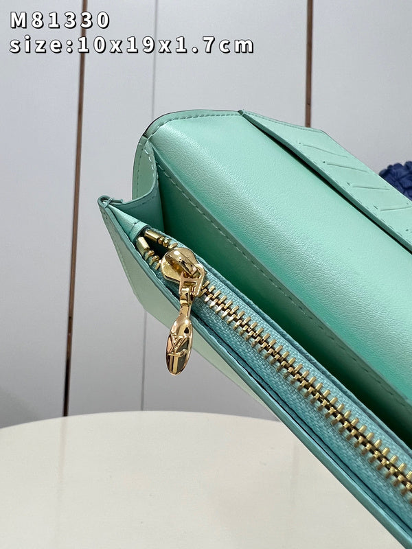 COZY - LOV Wallets - 417