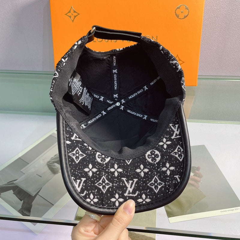 COZY BAGS - LOV Hats & Caps - 006