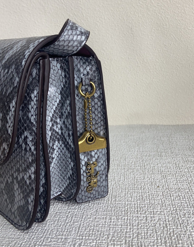 COZY - CAH Bags - 036