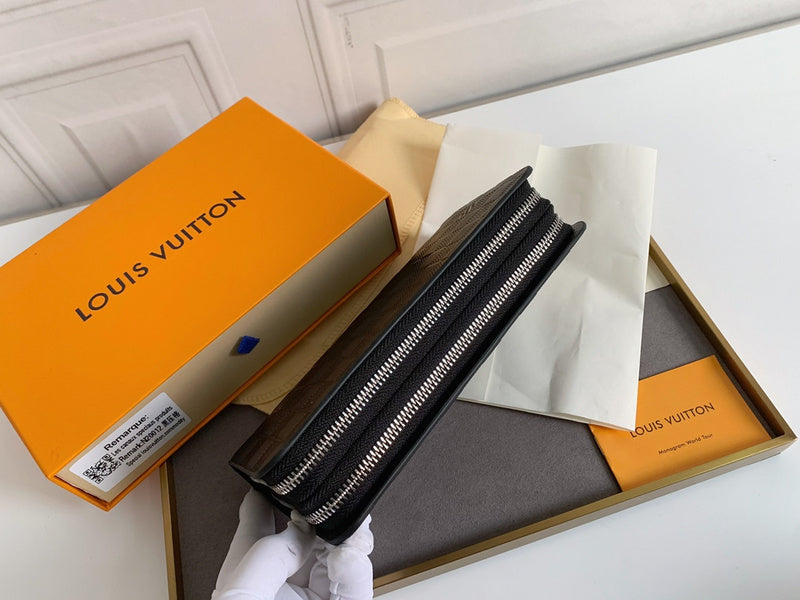 COZY BAGS - LOV Wallets - 676