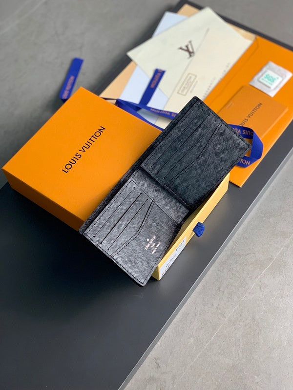 COZY - LOV Wallets - 304