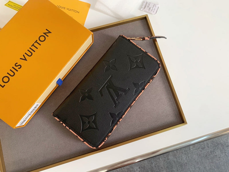 COZY BAGS - LOV Wallets - 749