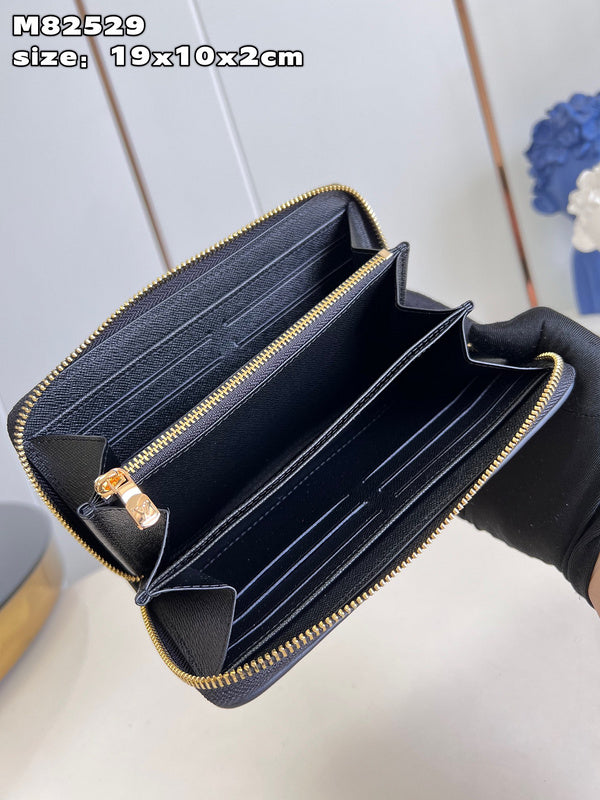 COZY - LOV Wallets - 134