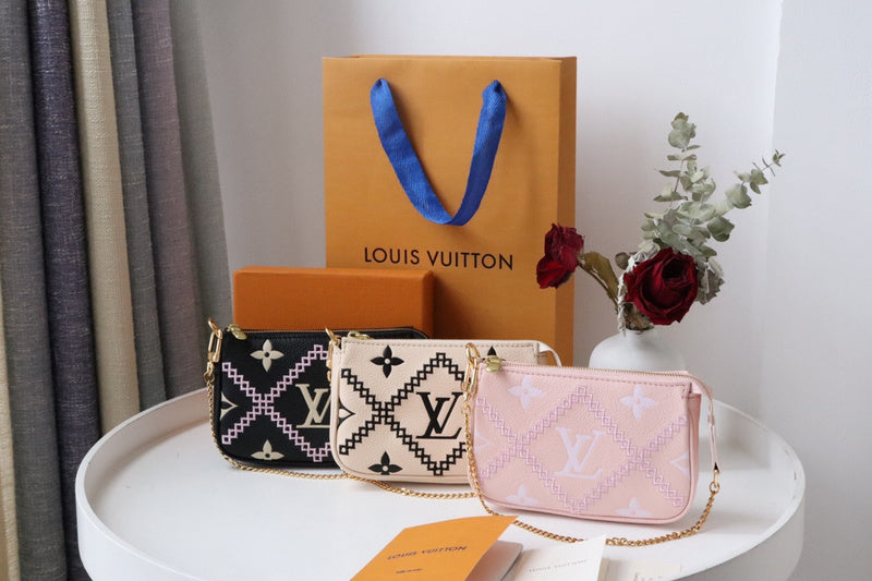 COZY BAGS - LOV Wallets - 638