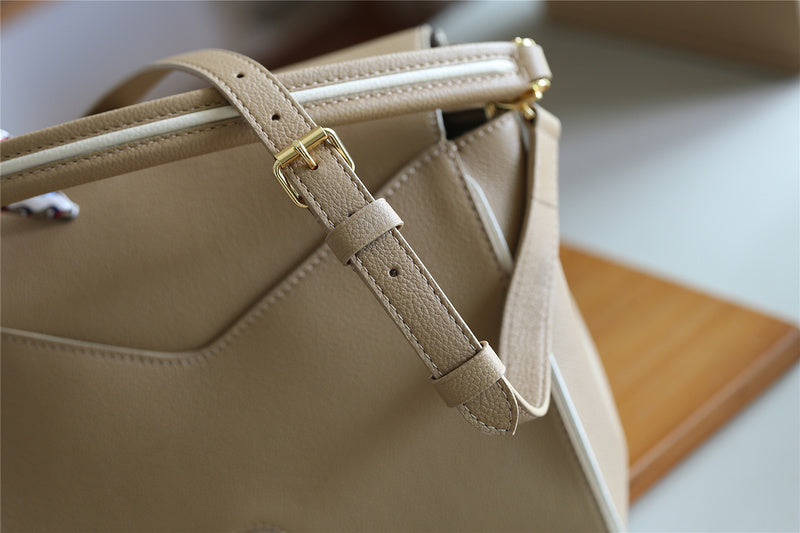 COZY - LOV Lady Bags - 1800