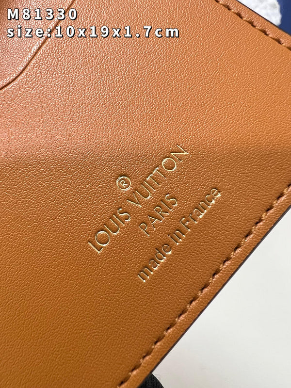 COZY - LOV Wallets - 426