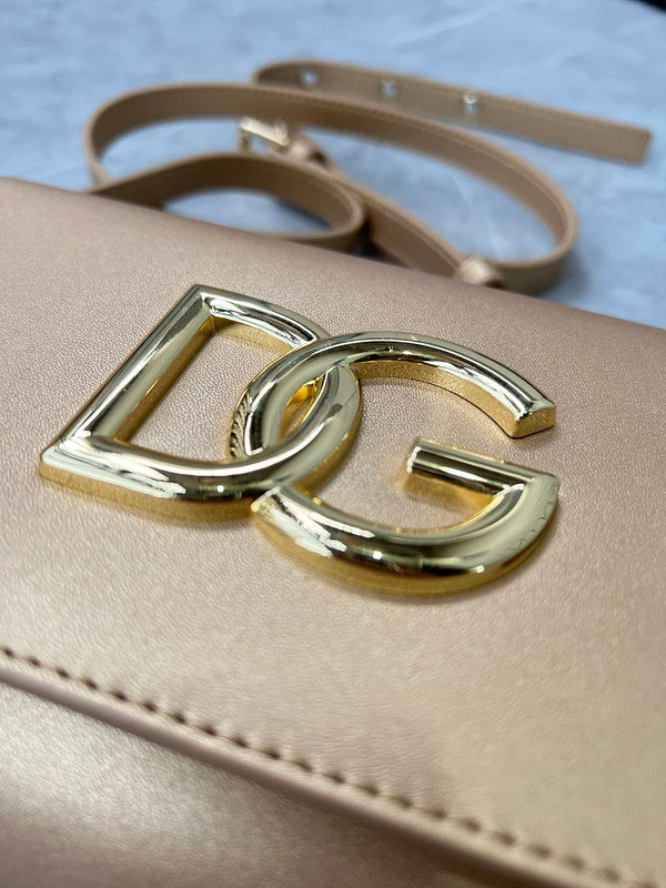 COZY - DAG Bags - 155