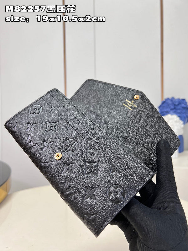 COZY - LOV Wallets - 193