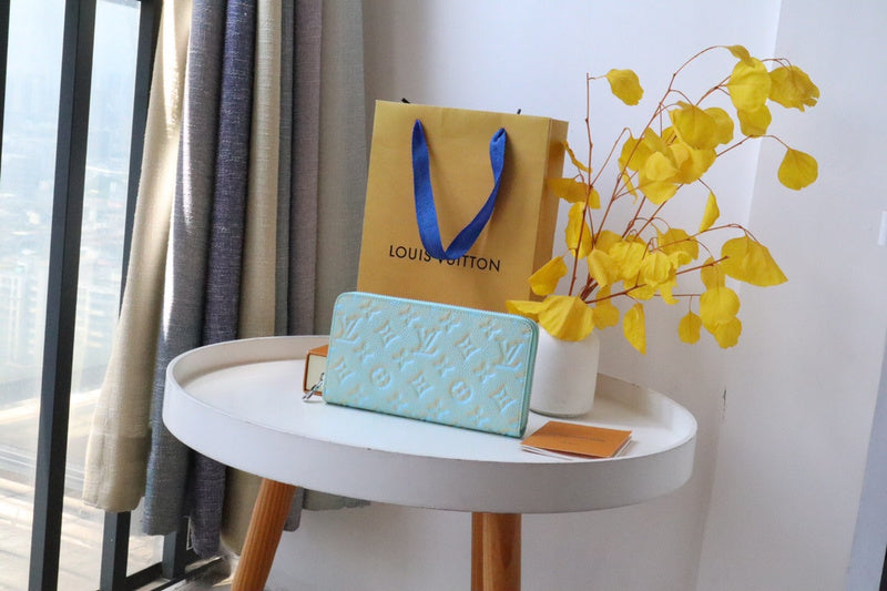 COZY BAGS - LOV Wallets - 500