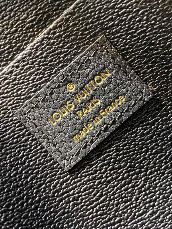 COZY - LOV Wallets - 322