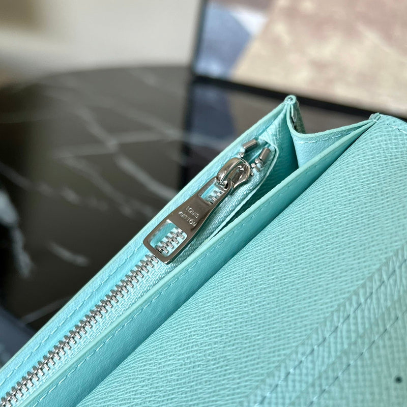 COZY - LOV Wallets - 059