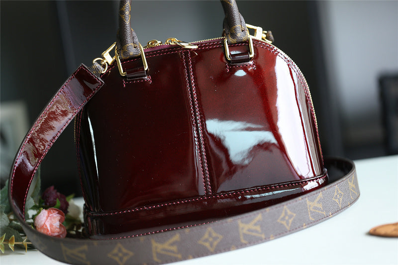 COZY - LOV Lady Bags - 1924