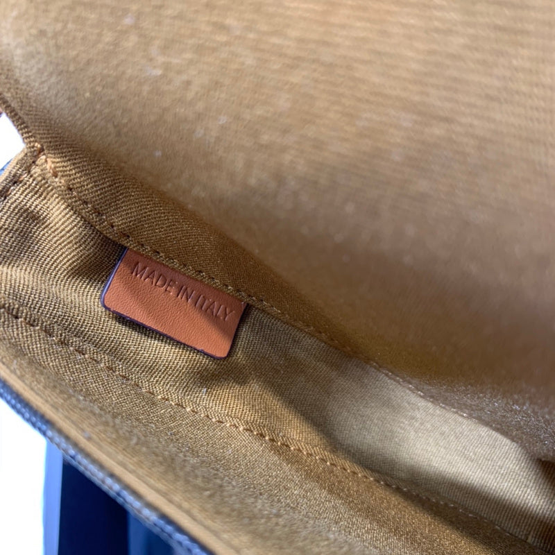COZY - COL Bags - 137