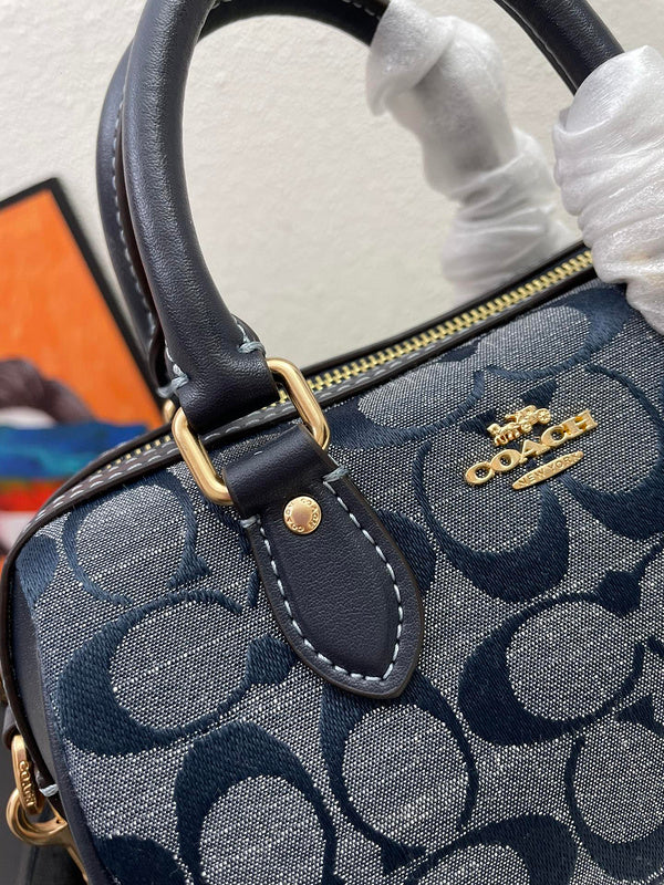 COZY - CAH Bags - 310