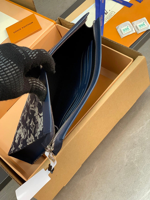 COZY BAGS - LOV Wallets - 194