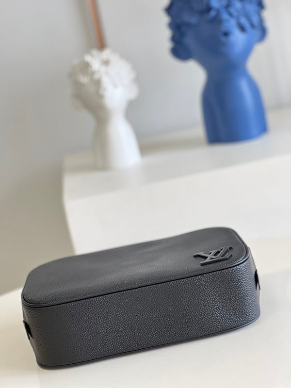 COZY - LOV Wallets - 375