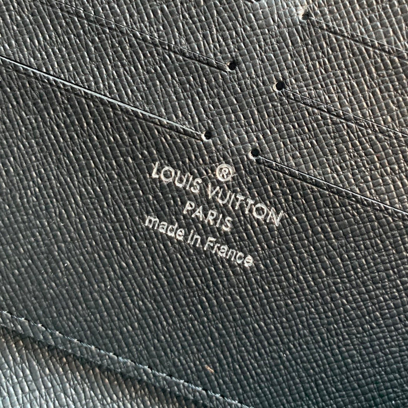 COZY - LOV Wallets - 160