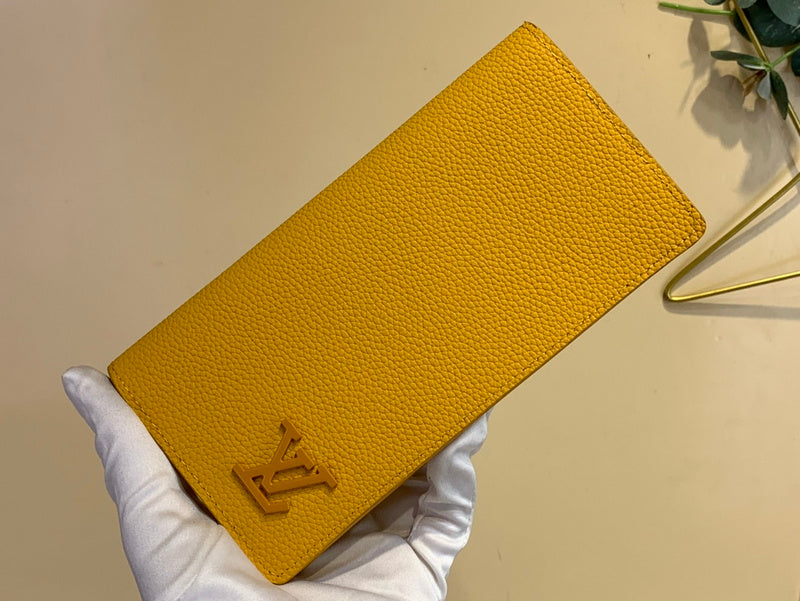 COZY - LOV Wallets - 218