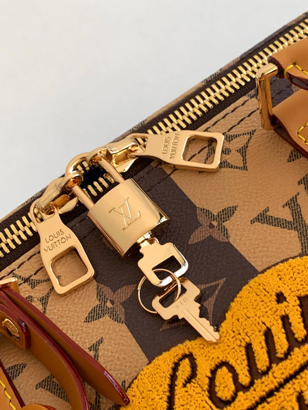 JB - LOV Travel Bags - 193