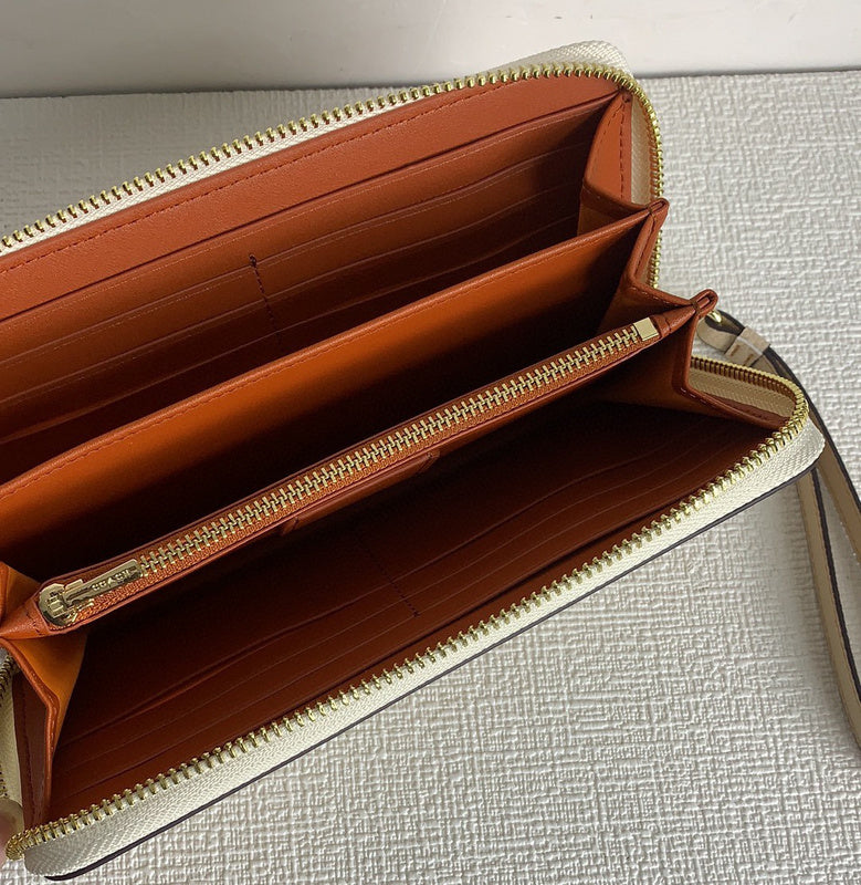 COZY - CAH Bags - 413
