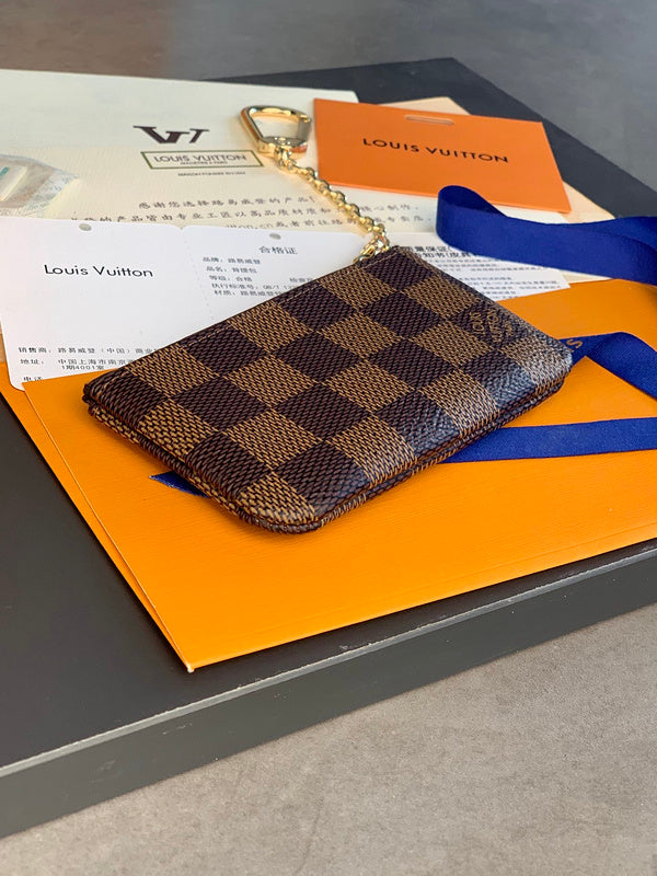 COZY - LOV Wallets - 463