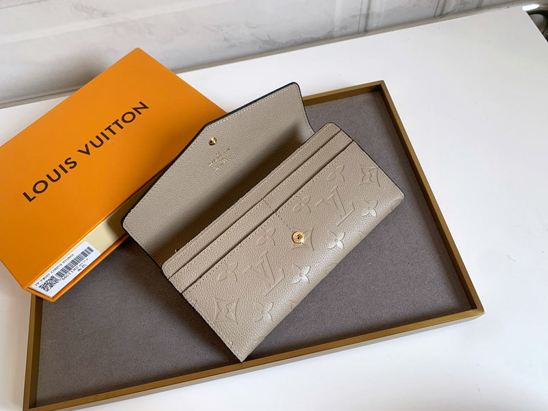 COZY BAGS - LOV Wallets - 667