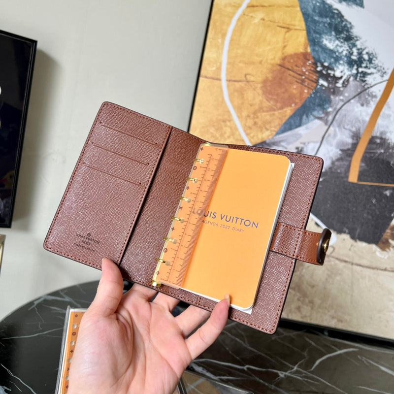 COZY - LOV Wallets - 428