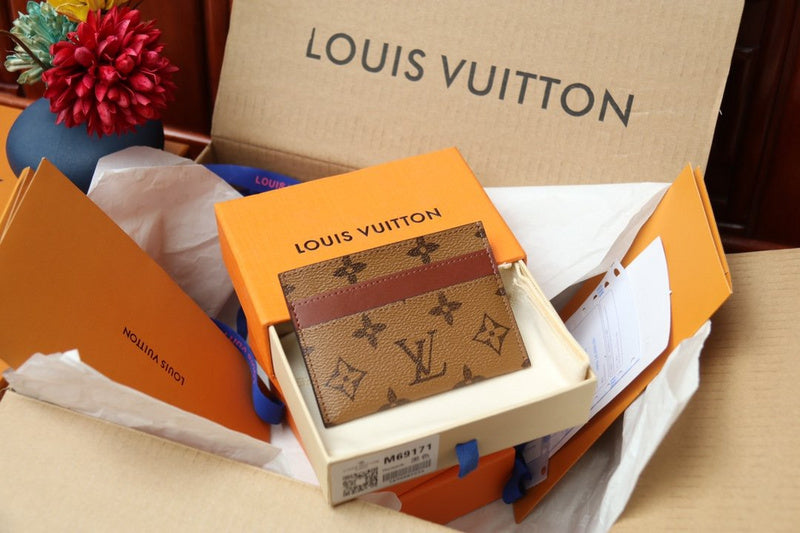 COZY BAGS - LOV Card Case - 070